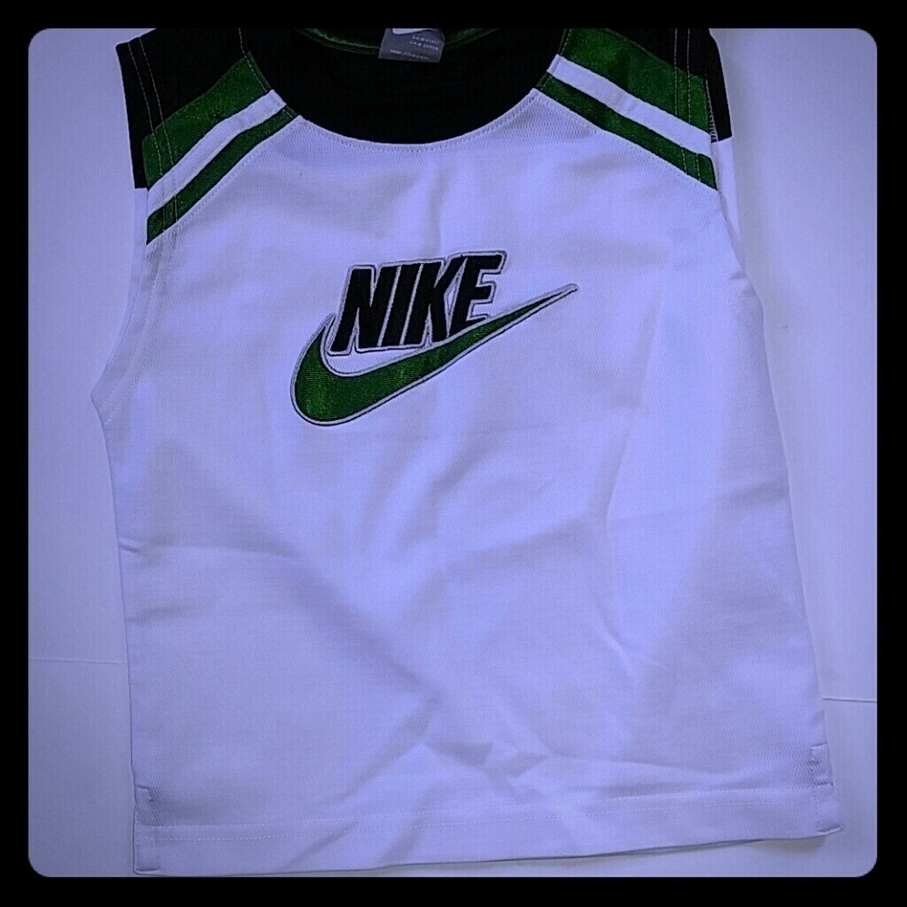 Nike Sleeveless Shirt 2T